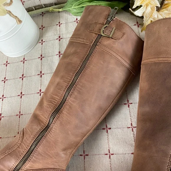 BORN Fannar Distressed Brown Leather Knee High Boots Size 6 NWOB Riding Boots - Picture 9 of 12